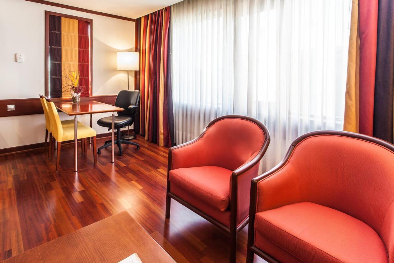Holiday Inn Lisbon-Continental, An Ihg Hotel Exterior foto